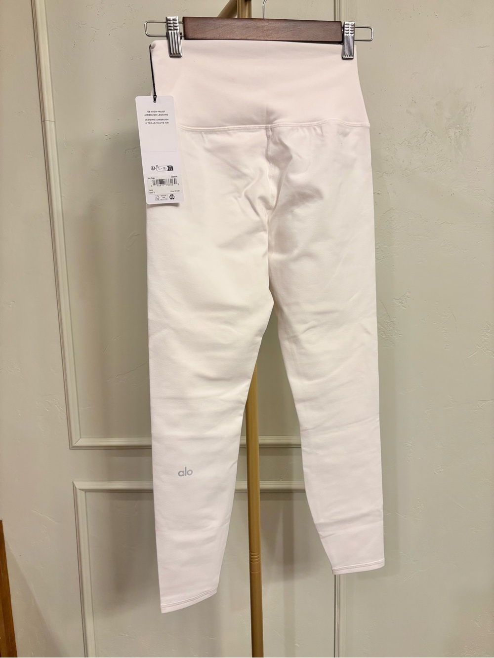 ALO Yoga High Waist Women’s Airbrush Legging in White / Ivory MSRP $118
